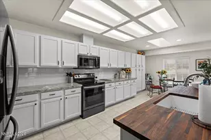 1053 Turtledove Ct, Sparks, NV 89441 - Photo 2