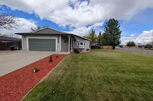 1420 Berry Ln, Gardnerville, NV 89460 - Photo 2