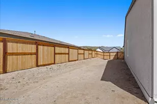 11599 Vinegar Peak Dr, Sparks, NV 89441 - Photo 46