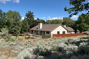 6304 Meadow Creek Dr, Reno, NV 89519 - Photo 4