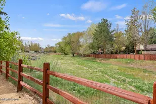 6304 Meadow Creek Dr, Reno, NV 89519 - Photo 32
