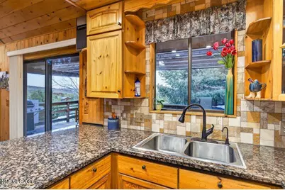 2361 Grizzley Road, Reno, NV 89521 - Photo 8