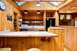 706 Gary Ln, Stateline, NV 89449 - Photo 8