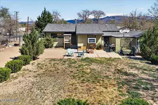 270 Vine St, Fernley, NV 89408 - Photo 8