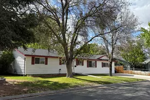 105 S Oregon St, Yerington, NV 89447 - Photo 16