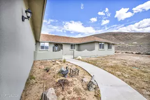 295 Descanso Ln, Sparks, NV 89441 - Photo 4