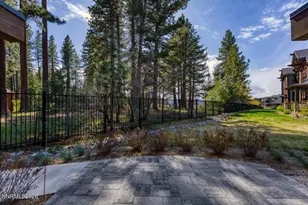25 Beach Club Dr, Stateline, NV 89449 - Photo 20