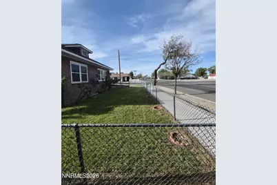 210 S Taylor Street, Fallon, NV 89406 - Photo 6