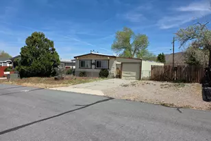 390 Scorpio Cir, Reno, NV 89521 - Photo 2
