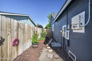 4760 Spring Dr, Reno, NV 89502 - Photo 8