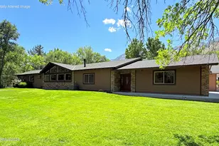 232 Beverly Way, Gardnerville, NV 89460 - Photo 2