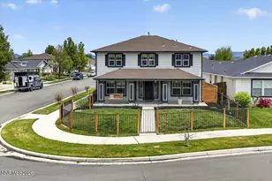 1347 Scarlet Oak Dr, Gardnerville, NV 89410 - Photo 2