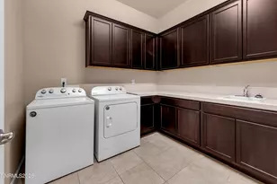 9670 Avitara Way, Reno, NV 89521 - Photo 40