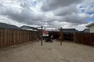 1014 Prosser Cir, Fernley, NV 89408 - Photo 12