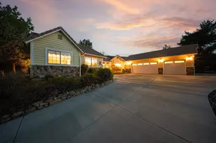 2280 Stowe Dr, Reno, NV 89511 - Photo 4