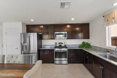 638 Coyote Bluff Court, Reno, NV 89506 - Photo 10