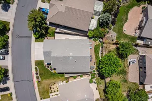 10047 Cascade Falls Dr, Reno, NV 89521 - Photo 30