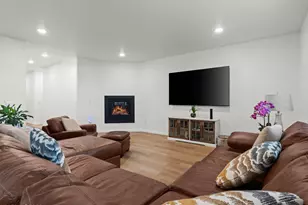 3266 Eleanor Wy, Fernley, NV 89408 - Photo 6