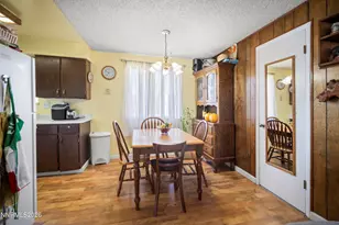 135 McCart St, Fernley, NV 89408 - Photo 8