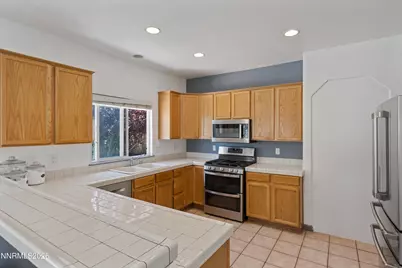 9640 Silver Desert Way, Reno, NV 89506 - Photo 28