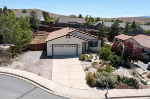 5486 Trapper Ct, Sun Valley, NV 89433 - Photo 2