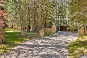 1011 Lakeshore Blvd, Incline Village, NV 89451 - Photo 30