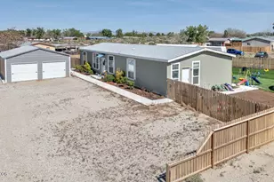 5878 Martin Ln, Fallon, NV 89406 - Photo 1