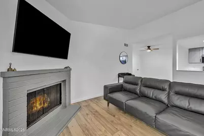 530 E Patriot Boulevard #APT 124, Reno, NV 89511 - Photo 2