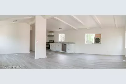 408 E Gepford Parkway, Sun Valley, NV 89433 - Photo 10