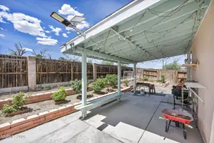 570 Sunrise Cir, Fernley, NV 89408 - Photo 40