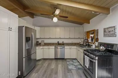 1124 Sbragia Way, Sparks, NV 89431 - Photo 8