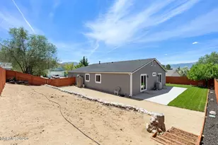 17235 Aquamarine Dr, Reno, NV 89508 - Photo 36