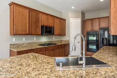 7839 Orange Plains Drive, Sparks, NV 89436 - Photo 14