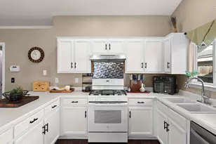 1660 Round Up Rd, Fernley, NV 89408 - Photo 16