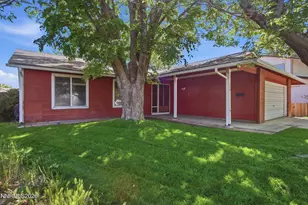 990 Ralph Ct, Sparks, NV 89434 - Photo 4