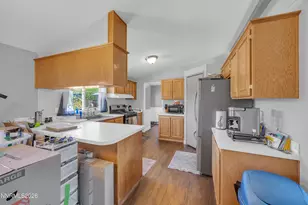 215 Britton Ln, Sun Valley, NV 89433 - Photo 8