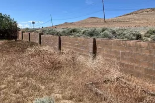 7595 Pah Rah Dr, Sparks, NV 89436 - Photo 24