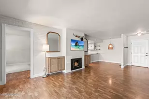 2300 Dickerson Rd, Reno, NV 89503 - Photo 12
