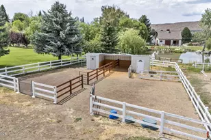 4010 Canyon Dr, Reno, NV 89519 - Photo 44