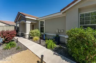 10411 Chadwell Dr, Reno, NV 89521 - Photo 2