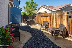 10411 Chadwell Dr, Reno, NV 89521 - Photo 22