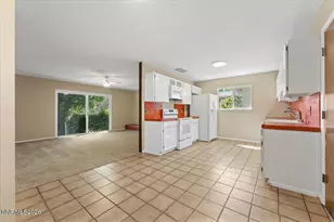 2750 Gellert Dr, Reno, NV 89503 - Photo 12