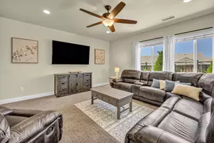 6788 Fabric Dr, Sparks, NV 89436 - Photo 4