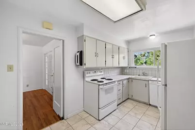 17 Sunnyside Drive, Reno, NV 89503 - Photo 12