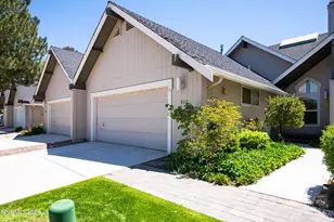 989 Aspen Grove Cir, Minden, NV 89423 - Photo 4