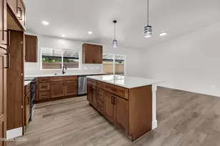 913 Glen Molly Dr, Sparks, NV 89434 - Photo 12