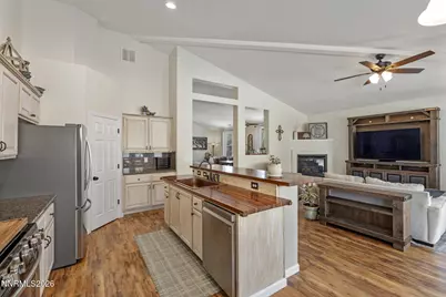 1305 Sticklebract Drive, Sparks, NV 89441 - Photo 30