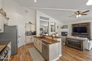 1305 Sticklebract Dr, Sparks, NV 89441 - Photo 30