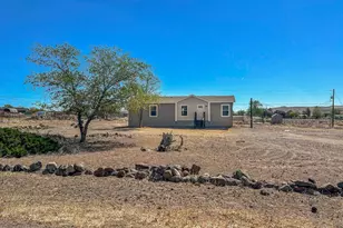 5190 Pueblo Dr, Stagecoach, NV 89429 - Photo 2