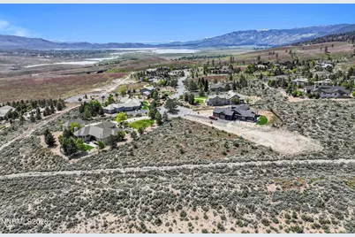 221 N Earlham Court, Reno, NV 89511 - Photo 4